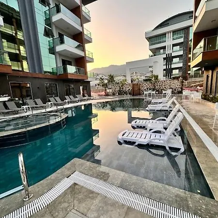 Apartman Silence Garden Suit *